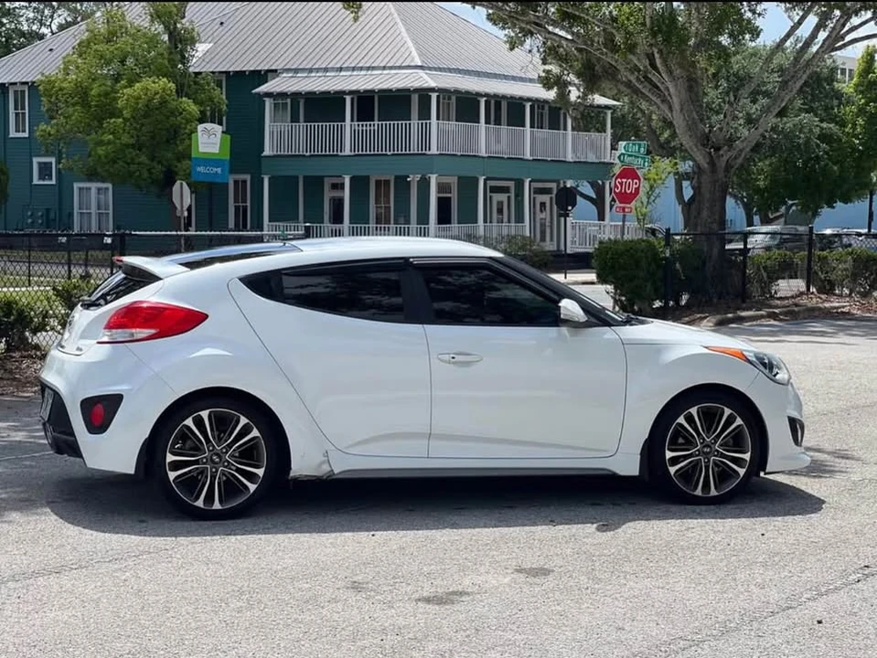 2016 Hyundai Veloster - Image 5 of 16