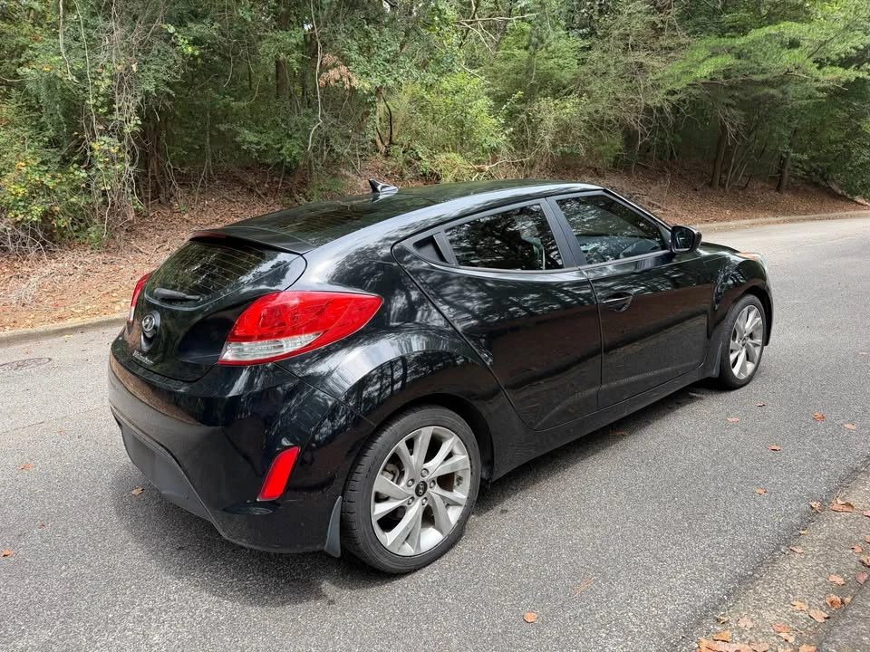 2016 Hyundai Veloster - Image 5 of 18