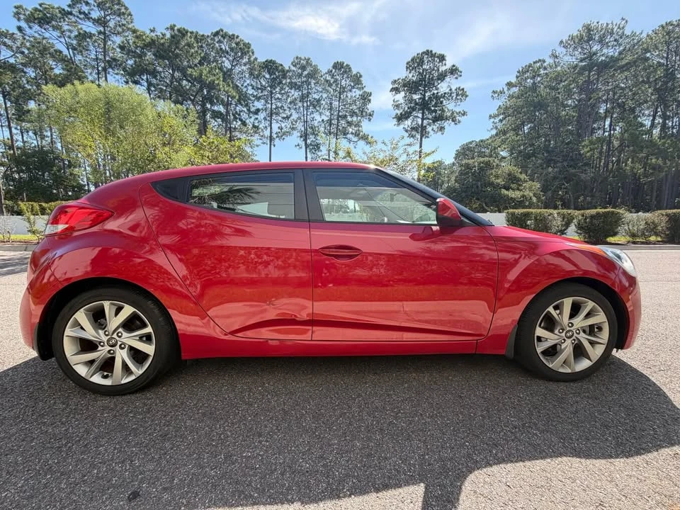 2016 Hyundai Veloster - Image 7 of 20