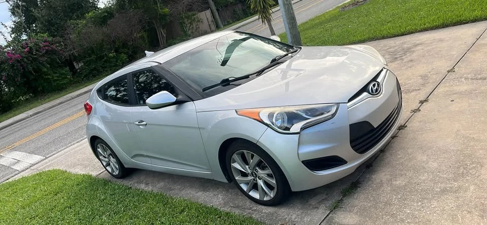 2016 Hyundai Veloster - Image 5 of 5