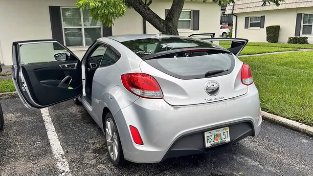 2016 Hyundai Veloster Coupe 3D