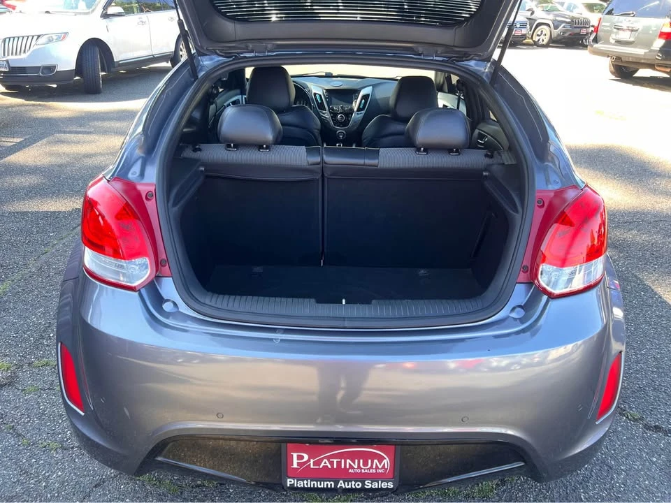 2016 Hyundai Veloster - Image 9 of 16
