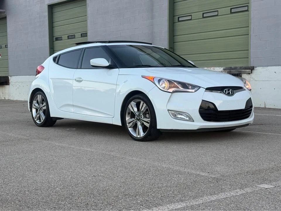 2016 Hyundai Veloster - Image 4 of 19