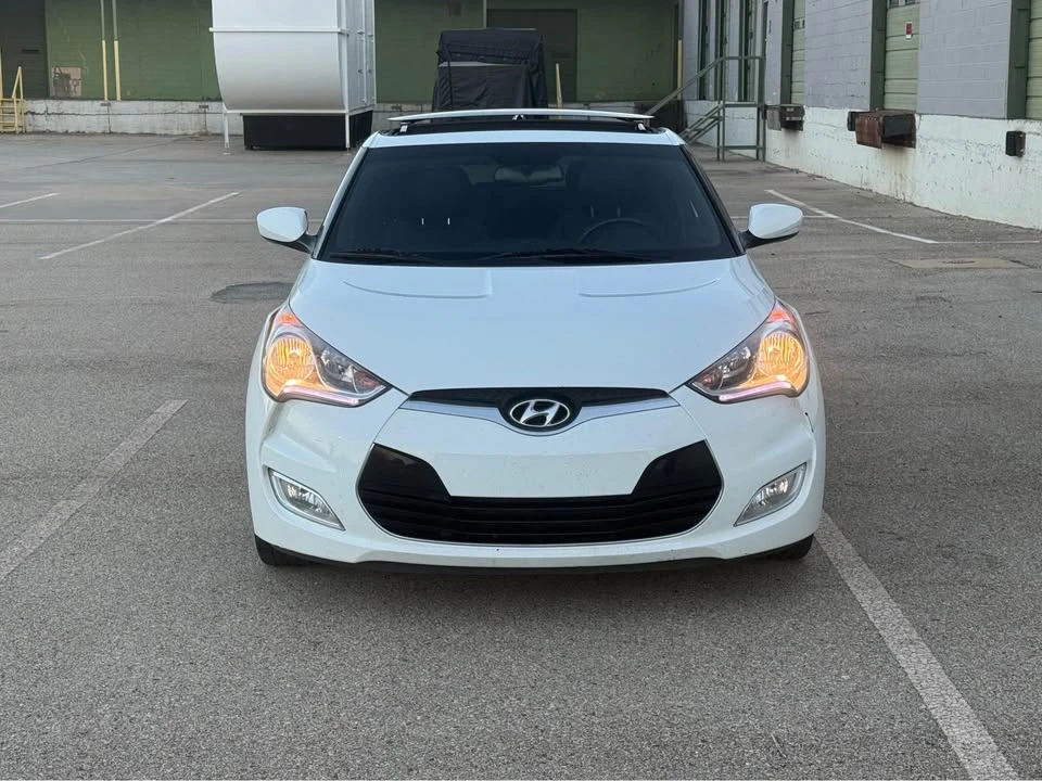 2016 Hyundai Veloster - Image 14 of 19