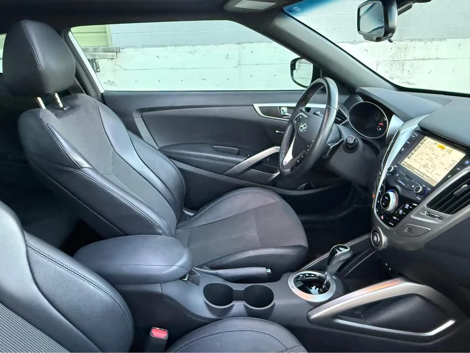 2016 Hyundai Veloster - Image 7 of 19