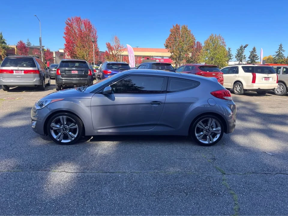 2016 Hyundai Veloster - Image 4 of 16