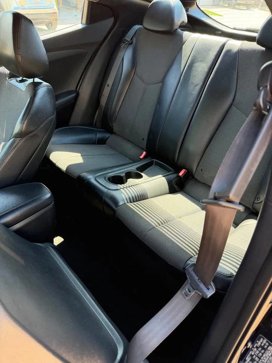 2016 Hyundai Veloster - Image 5 of 7