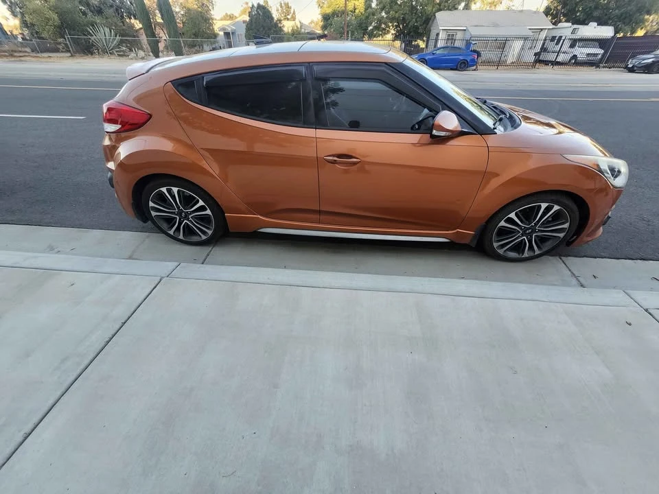 2016 Hyundai Veloster - Image 2 of 14