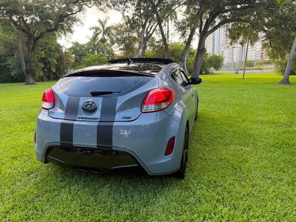 2016 Hyundai Veloster - Image 4 of 12