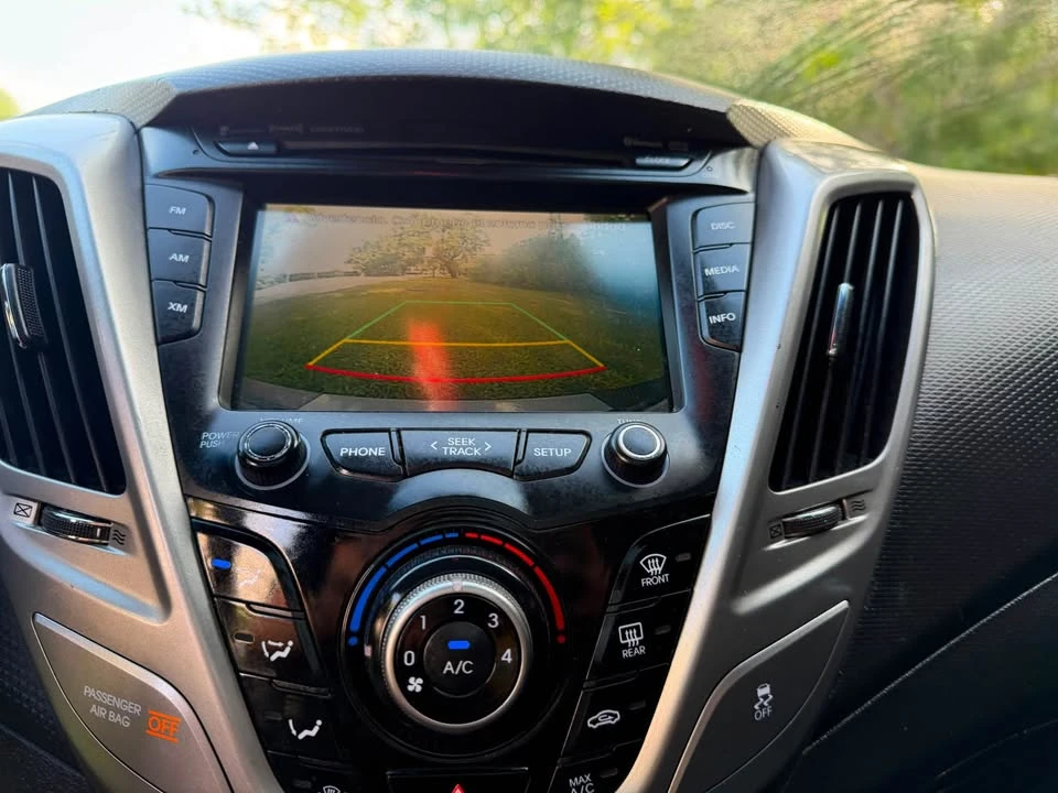 2016 Hyundai Veloster - Image 12 of 12