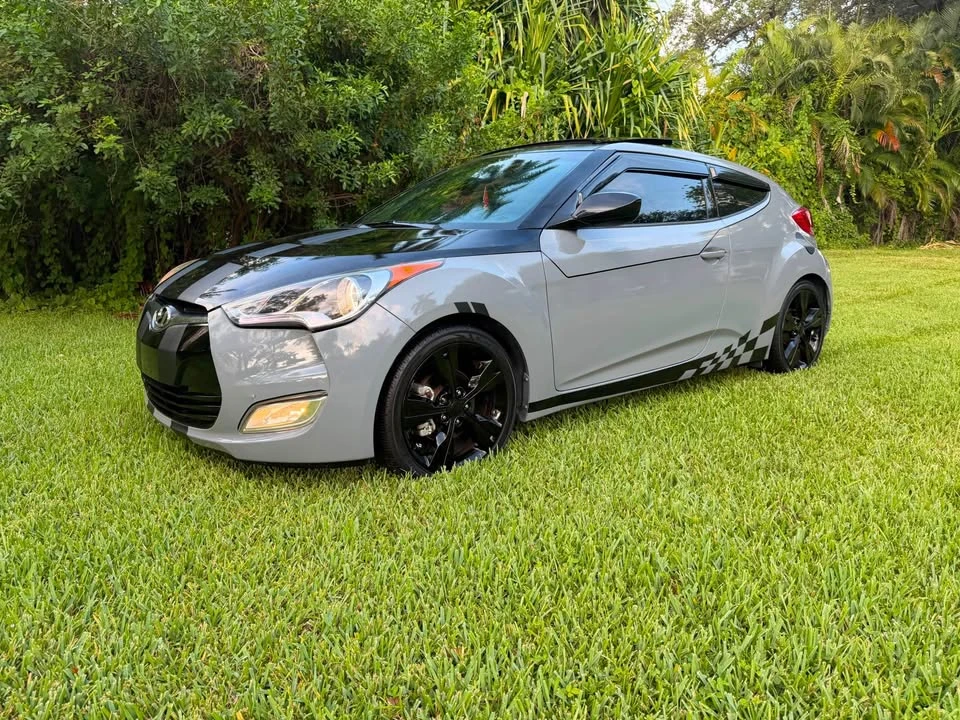 2016 Hyundai Veloster - Image 5 of 13