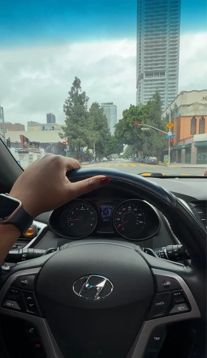 2016 Hyundai Veloster - Image 3 of 3