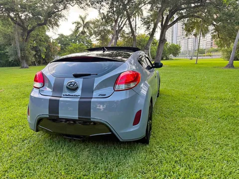 2016 Hyundai Veloster Coupe 3D