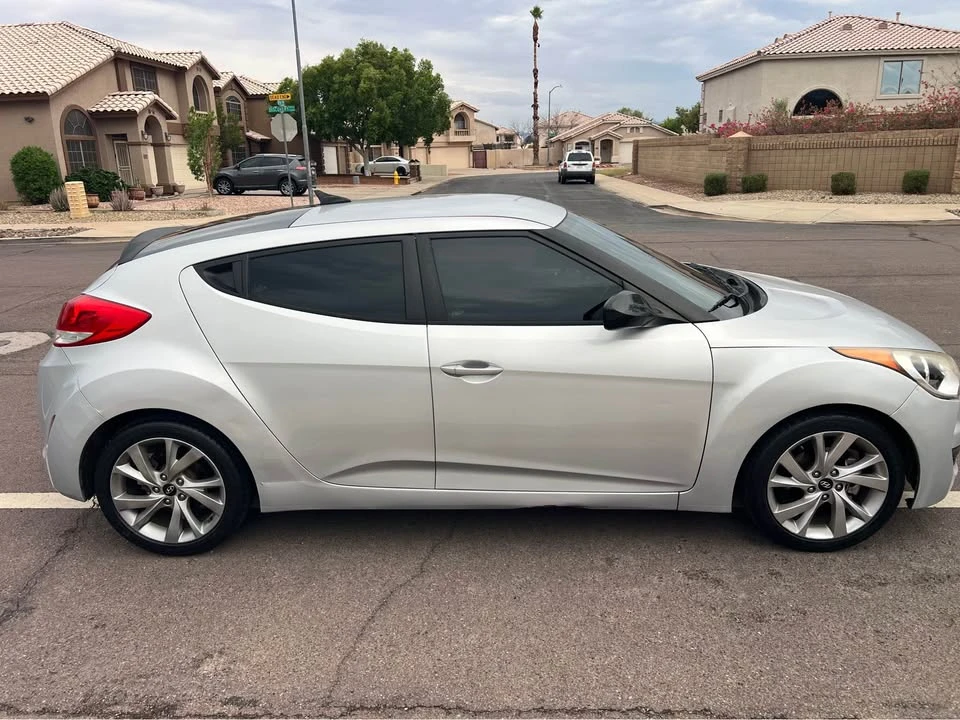 2016 Hyundai Veloster - Image 4 of 20