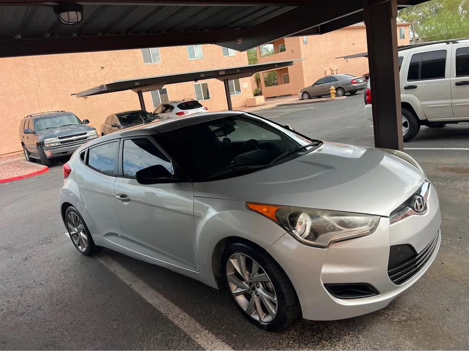 2016 Hyundai Veloster - Image 14 of 20