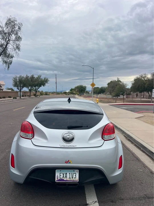 2016 Hyundai Veloster - Image 8 of 20