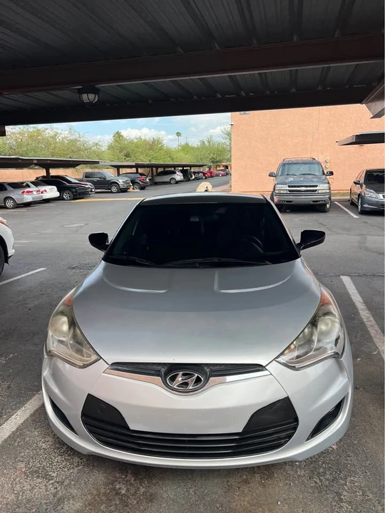 2016 Hyundai Veloster - Image 15 of 20