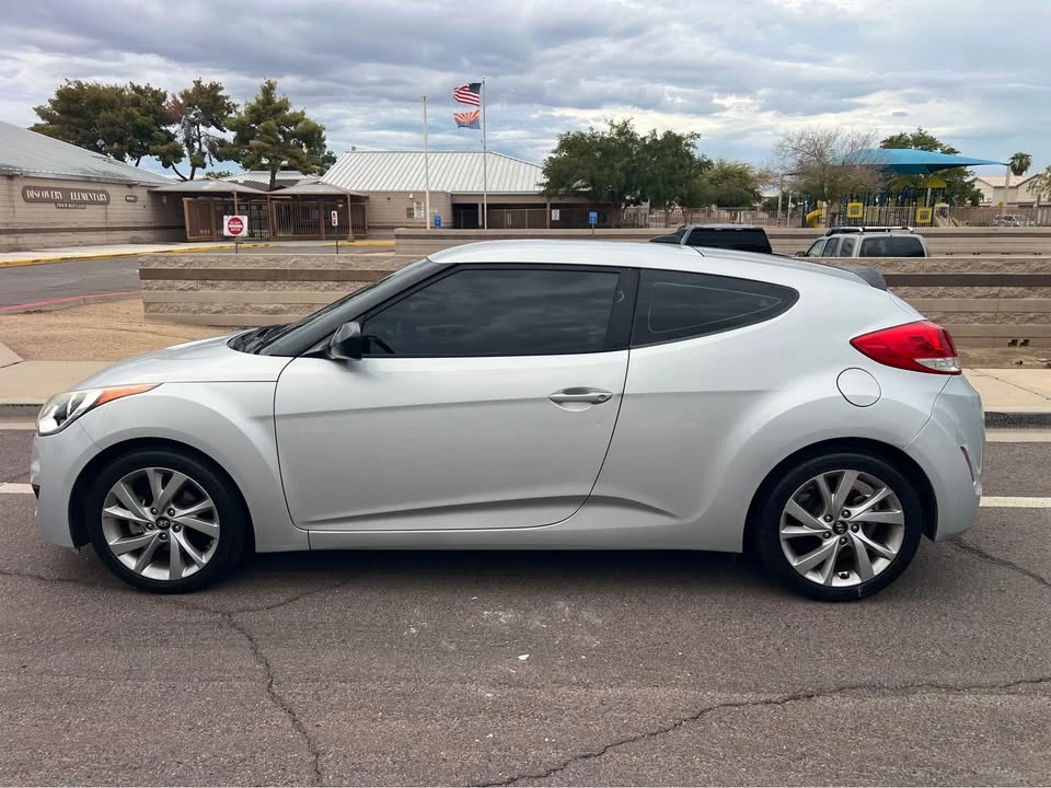 2016 Hyundai Veloster - Image 6 of 20