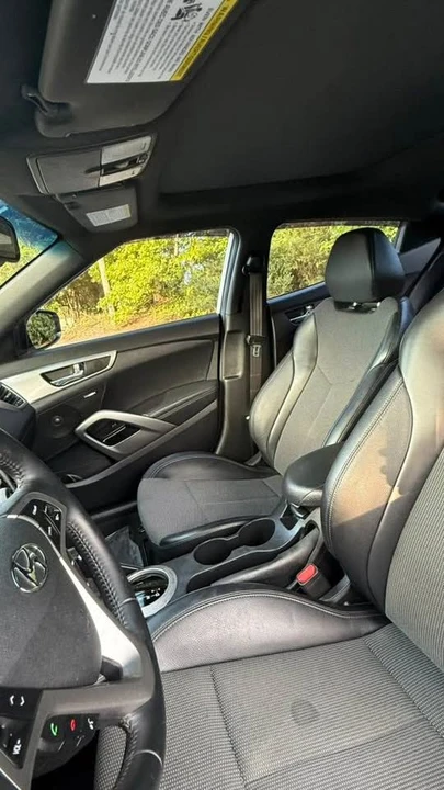 2016 Hyundai Veloster - Image 14 of 14