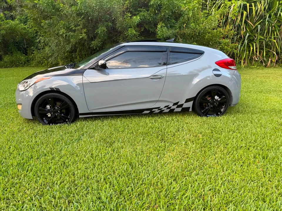 2016 Hyundai Veloster - Image 8 of 13