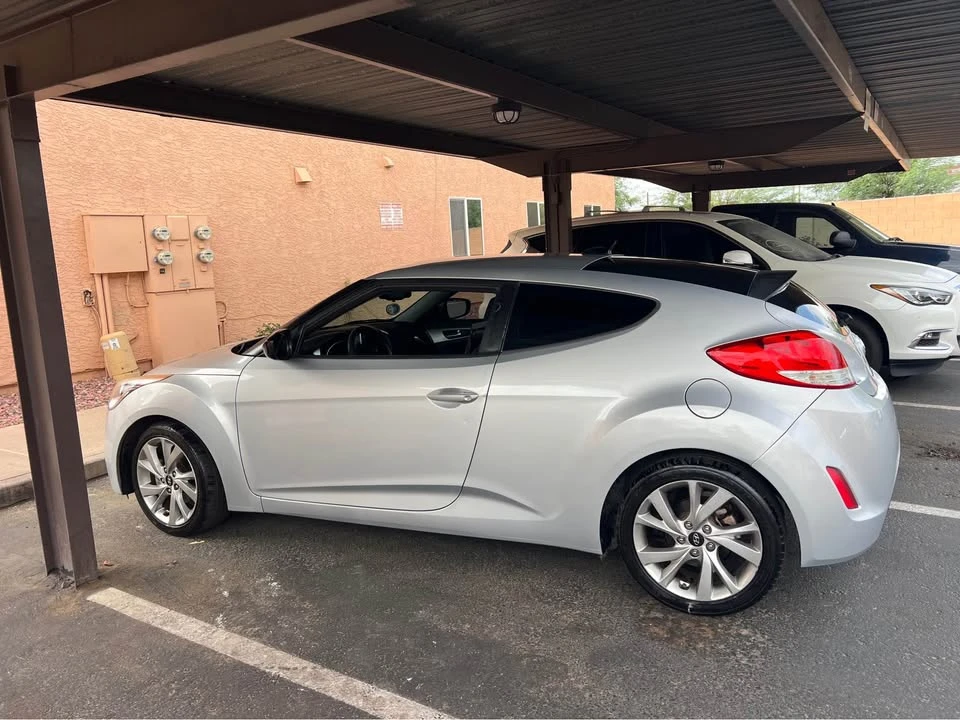 2016 Hyundai Veloster - Image 13 of 20