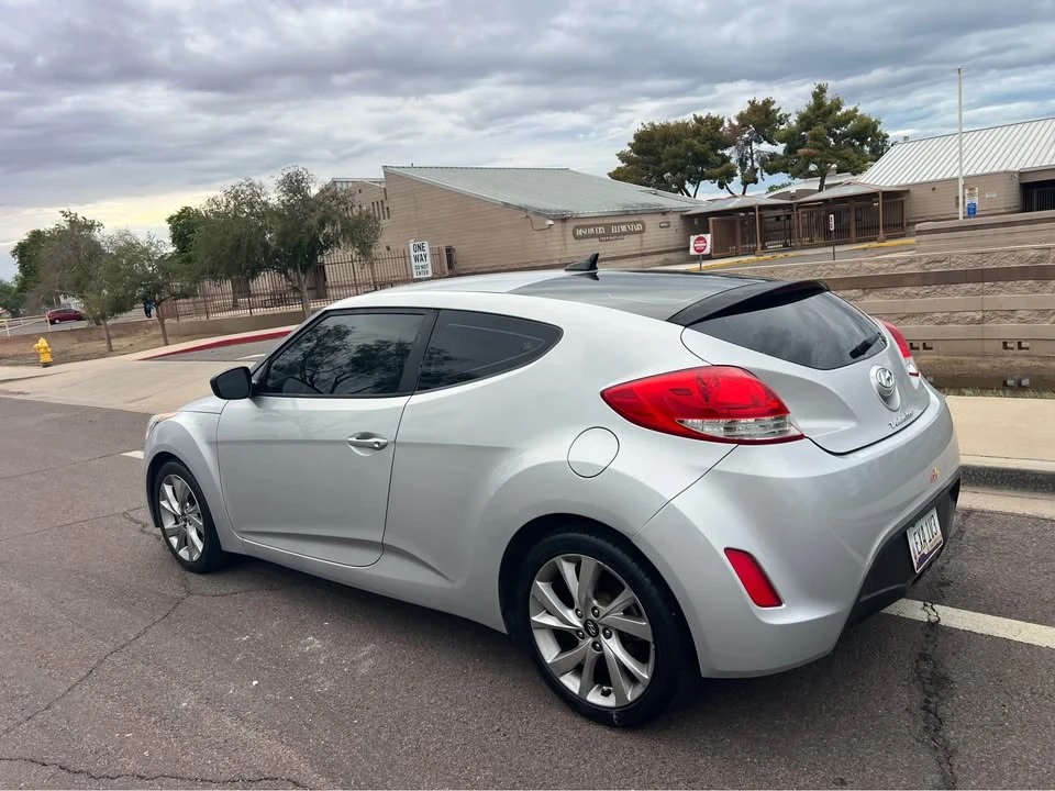 2016 Hyundai Veloster - Image 7 of 20