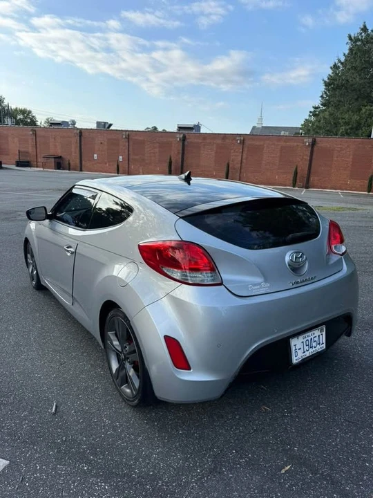 2016 Hyundai Veloster - Image 11 of 14