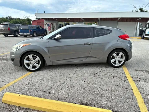 2016 Hyundai Veloster Coupe 3D