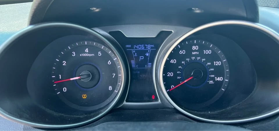 2016 Hyundai Veloster - Image 11 of 13