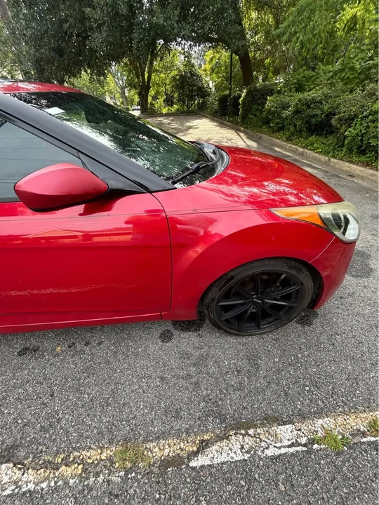 2016 Hyundai Veloster - Image 10 of 15