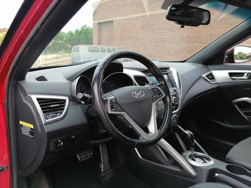 2016 Hyundai Veloster - Image 12 of 20