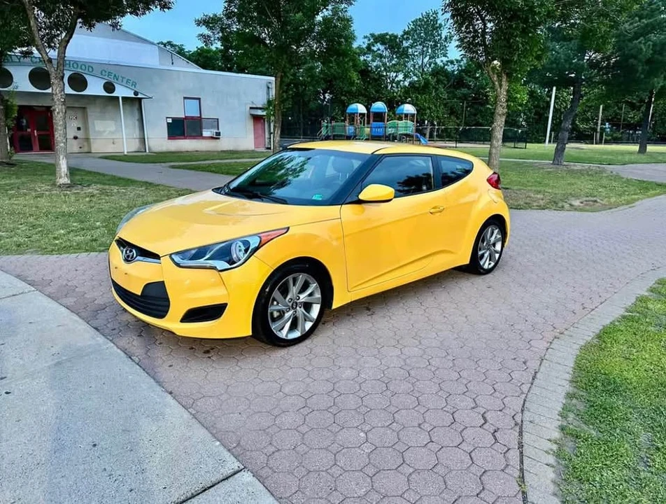 2016 Hyundai Veloster - Image 4 of 6