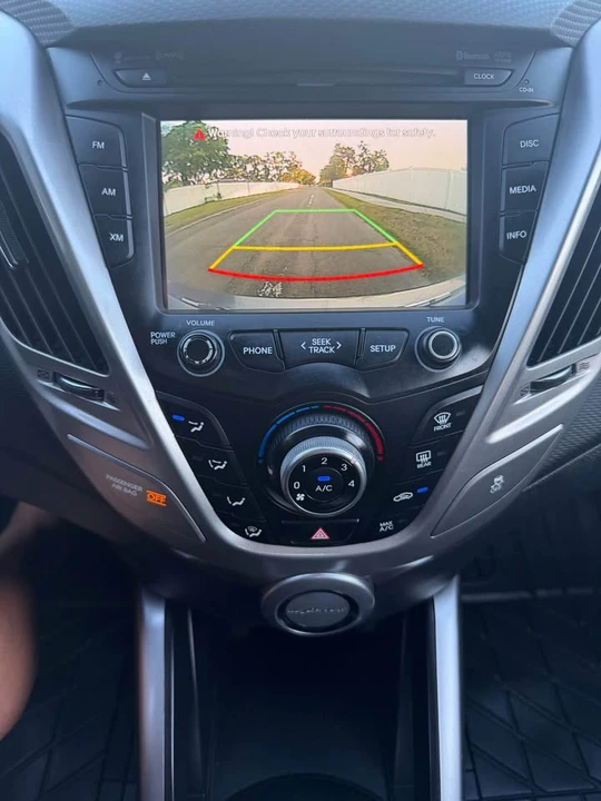 2016 Hyundai Veloster - Image 13 of 19
