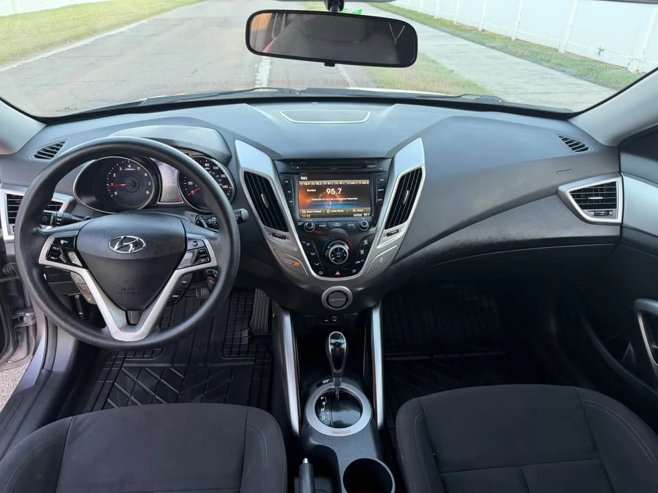 2016 Hyundai Veloster - Image 3 of 19