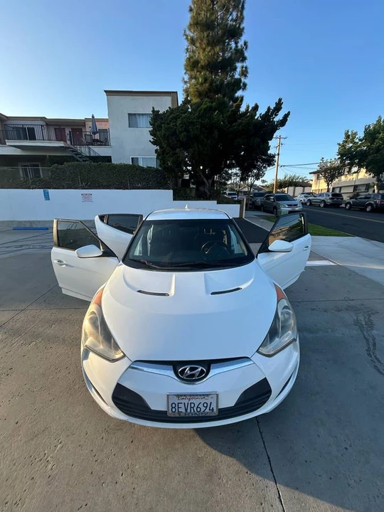 2015 Hyundai Veloster - Image 9 of 11