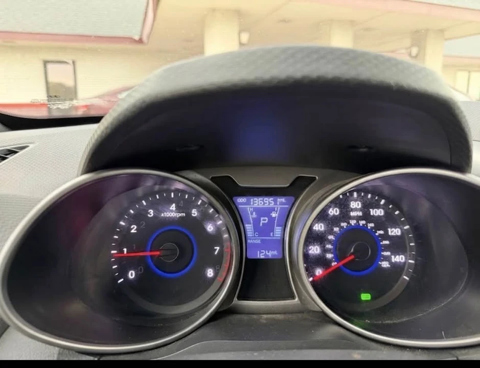2016 Hyundai Veloster - Image 5 of 17
