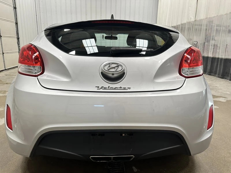 2016 Hyundai Veloster - Image 14 of 22