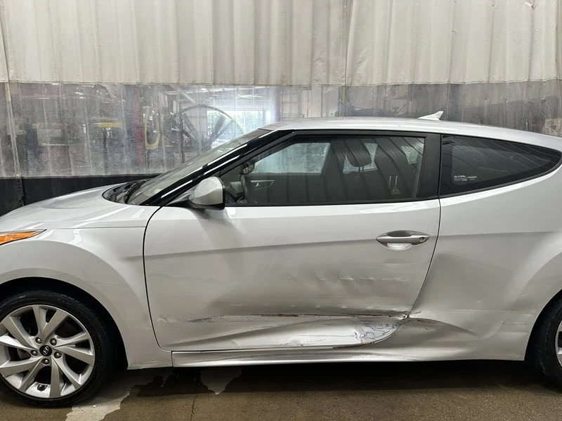 2016 Hyundai Veloster - Image 7 of 21