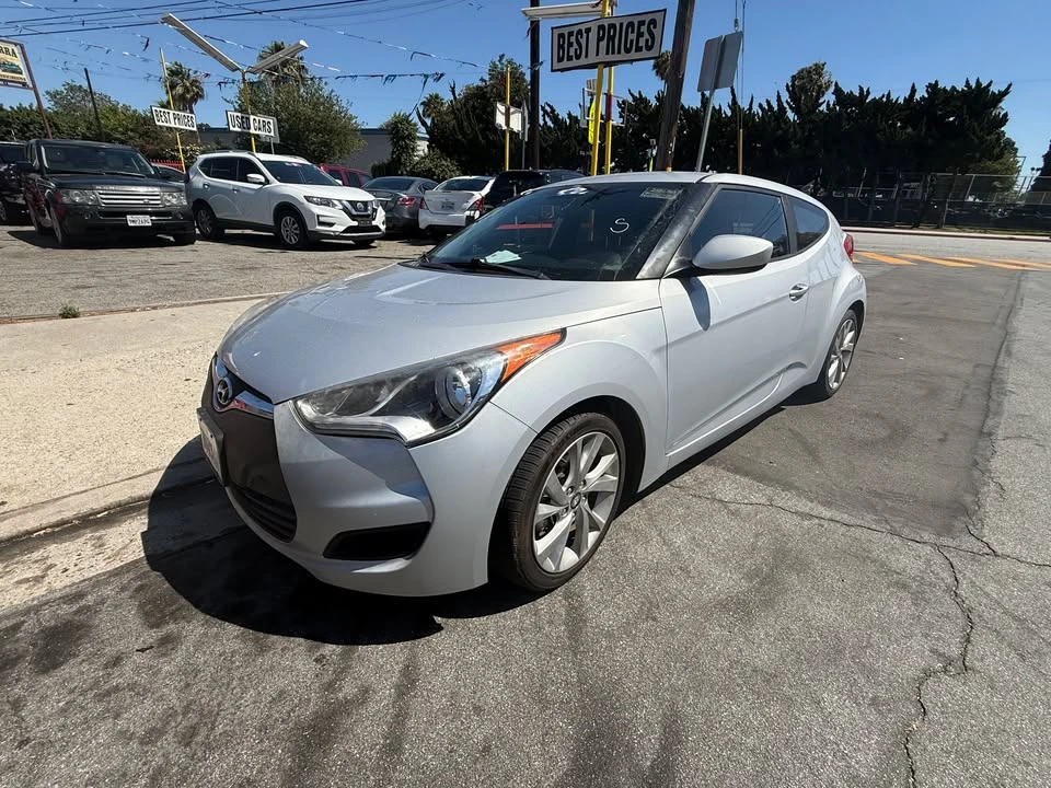 2016 Hyundai Veloster - Image 2 of 4