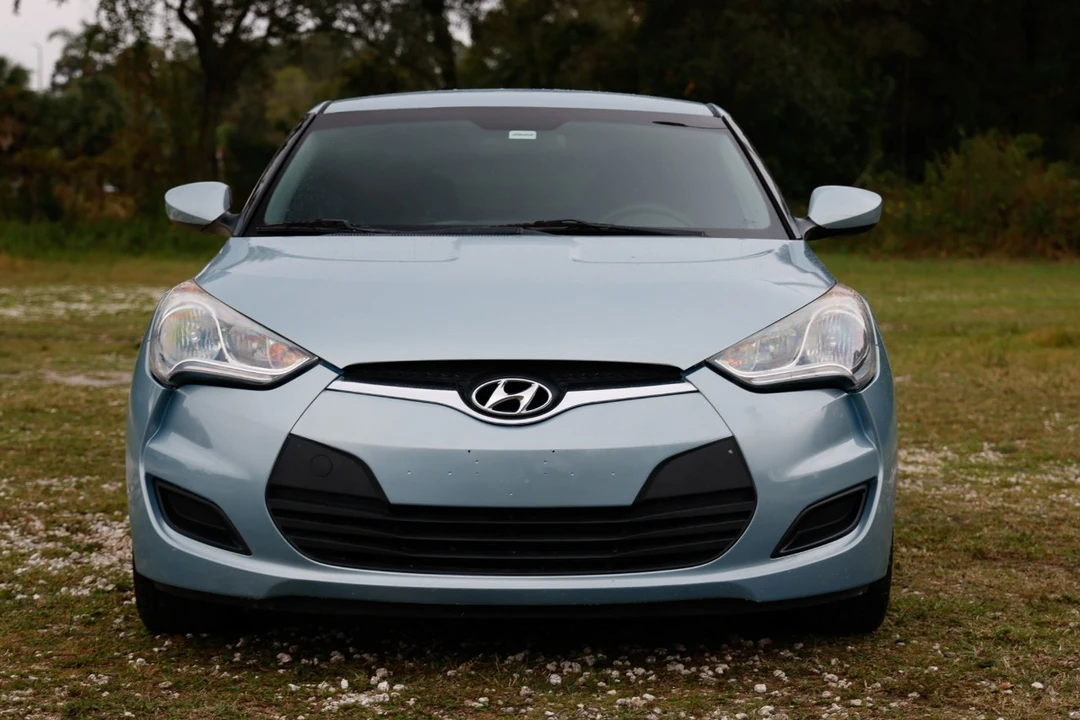 2016 Hyundai Veloster - Image 17 of 21