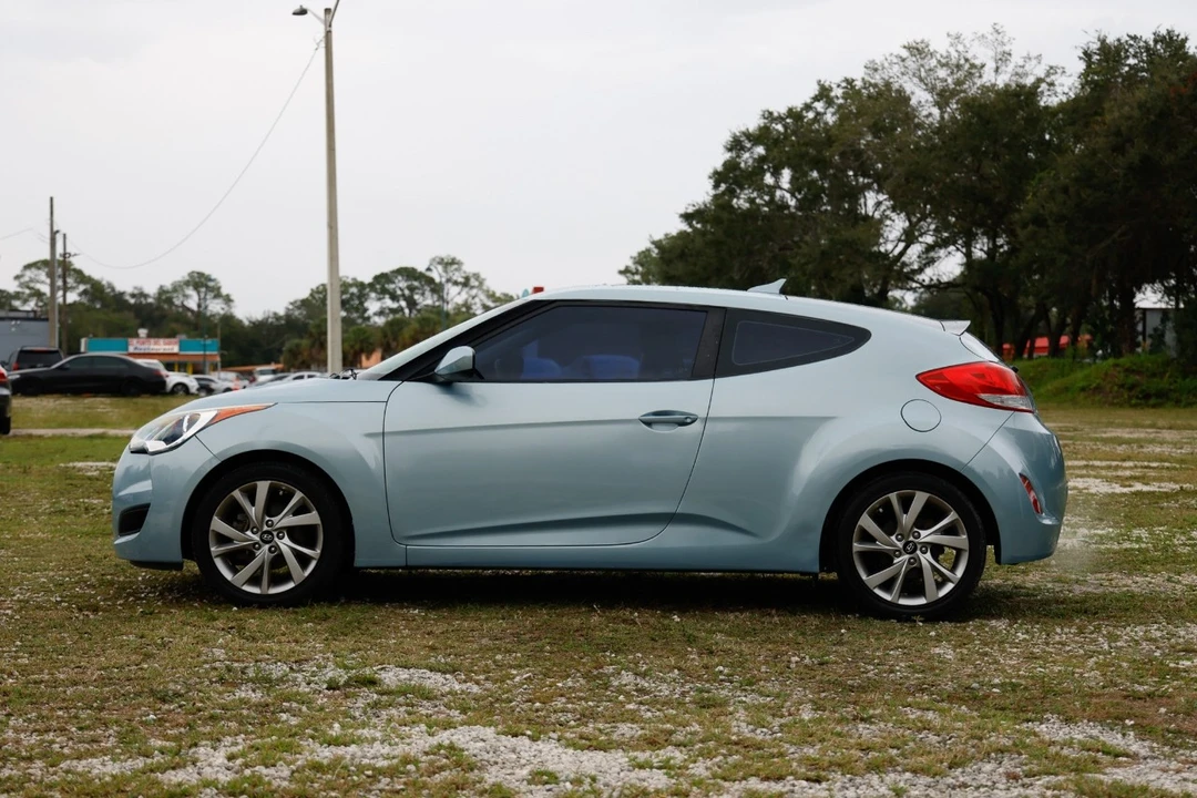 2016 Hyundai Veloster - Image 3 of 21