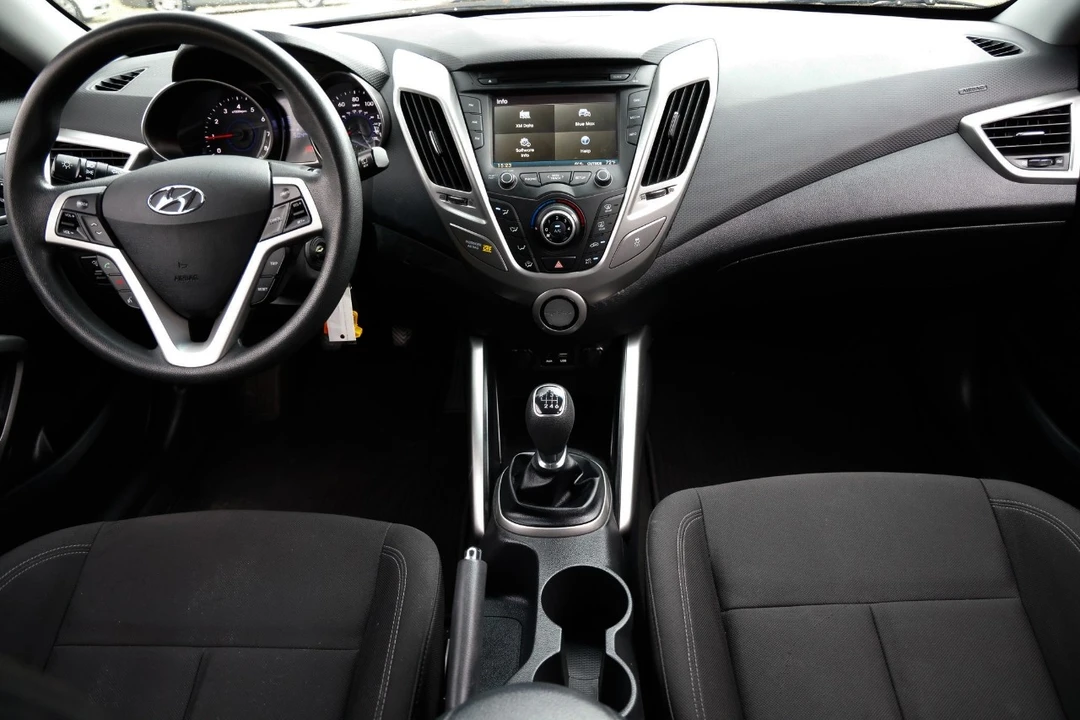 2016 Hyundai Veloster - Image 21 of 21