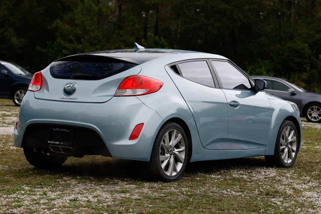 2016 Hyundai Veloster - Image 11 of 21