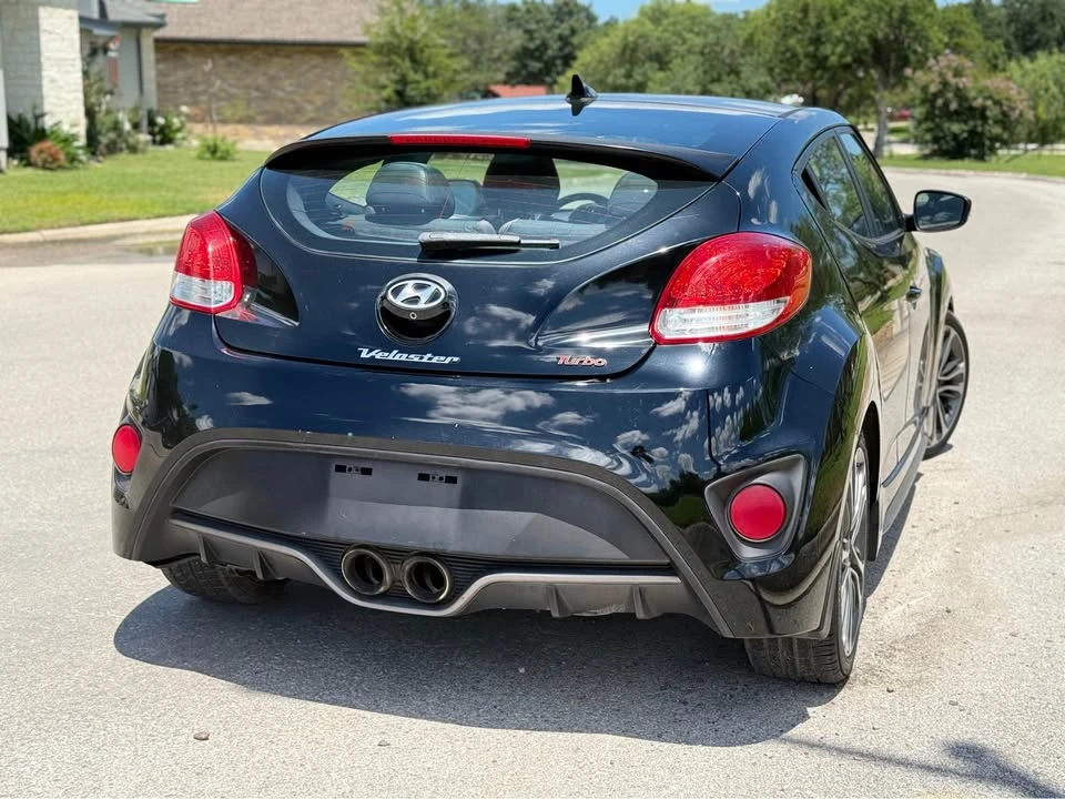 2016 Hyundai Veloster - Image 4 of 9