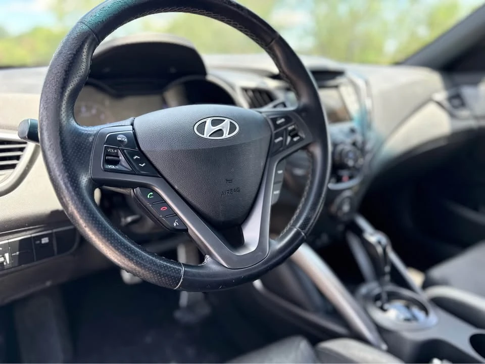 2016 Hyundai Veloster - Image 9 of 9