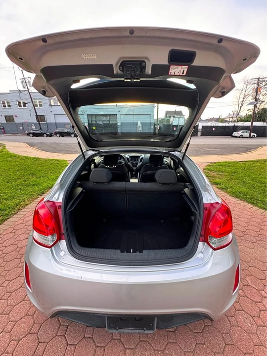 2016 Hyundai Veloster - Image 12 of 12
