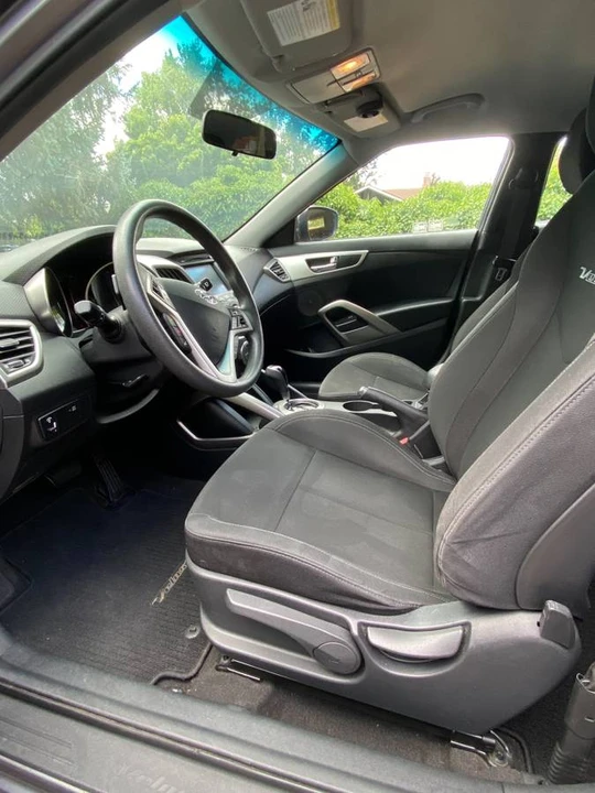 2016 Hyundai Veloster - Image 5 of 7