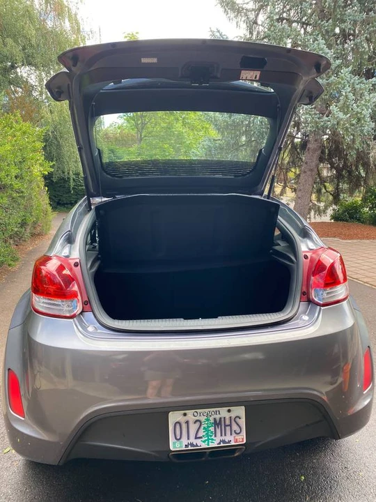 2016 Hyundai Veloster - Image 6 of 7