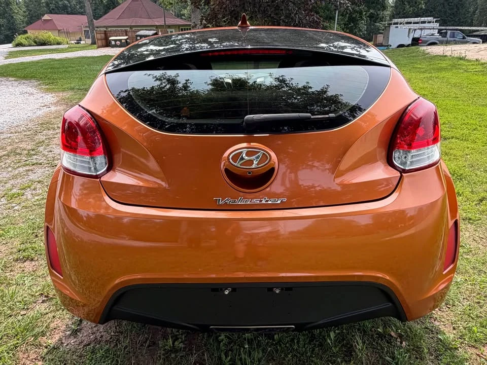 2016 Hyundai Veloster - Image 4 of 11
