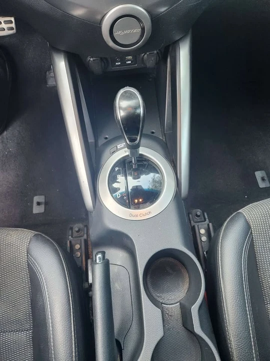 2016 Hyundai Veloster - Image 13 of 14